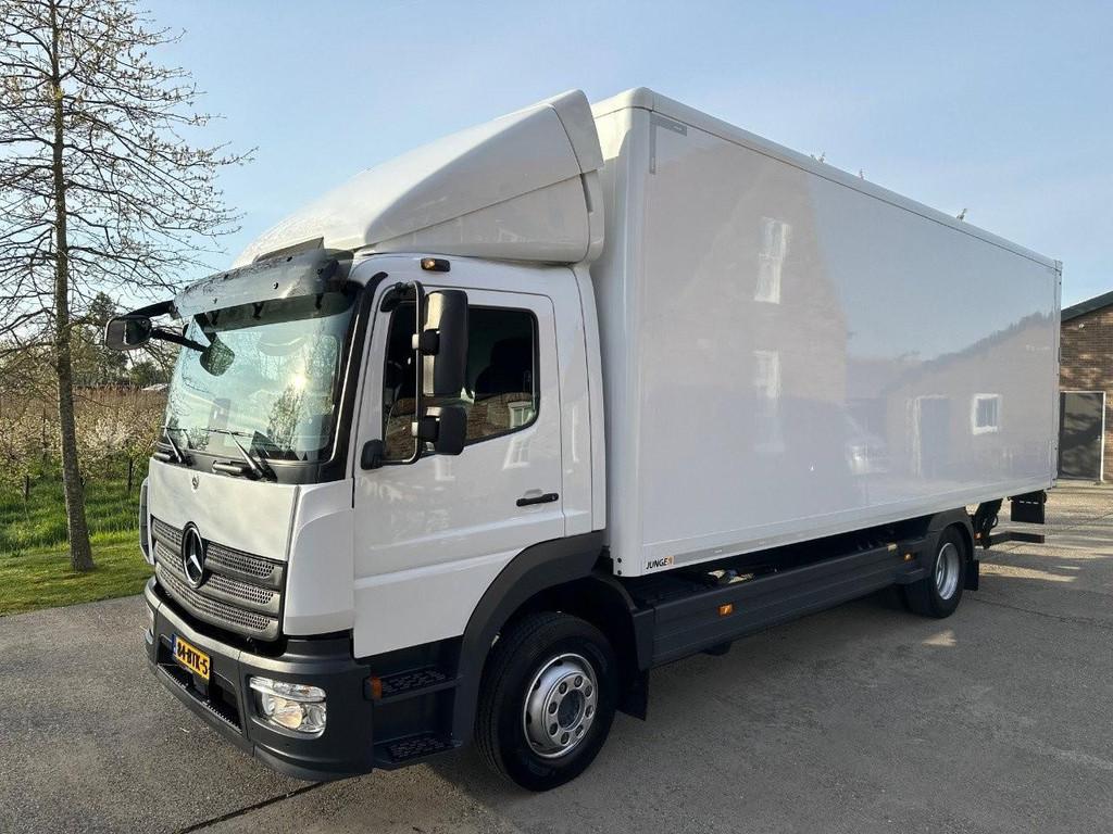 Mercedes-Benz ATEGO 1218 / NL TRUCK / 12T / LAADBAK+LAADKLEP, Auto's, Automaat, Achterwielaandrijving, Euro 6, Overige kleuren