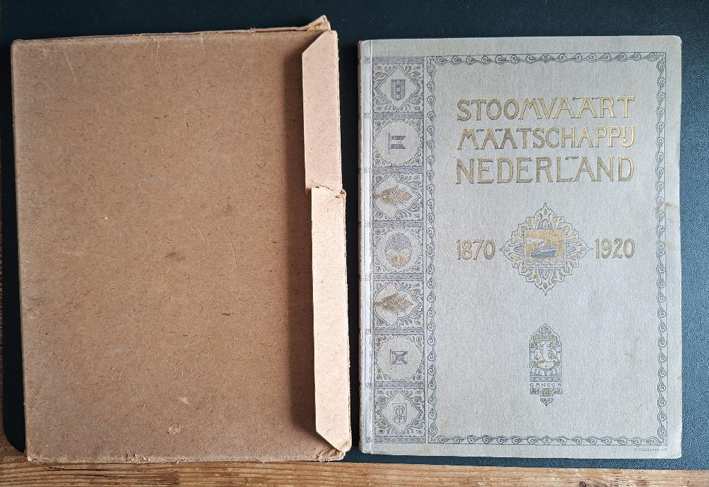 Gedenkboek Stoomvaart Maatschappij Nederland 1870-1920 mooi, Ophalen of Verzenden, Gebruikt, Motorboot, Boek of Tijdschrift