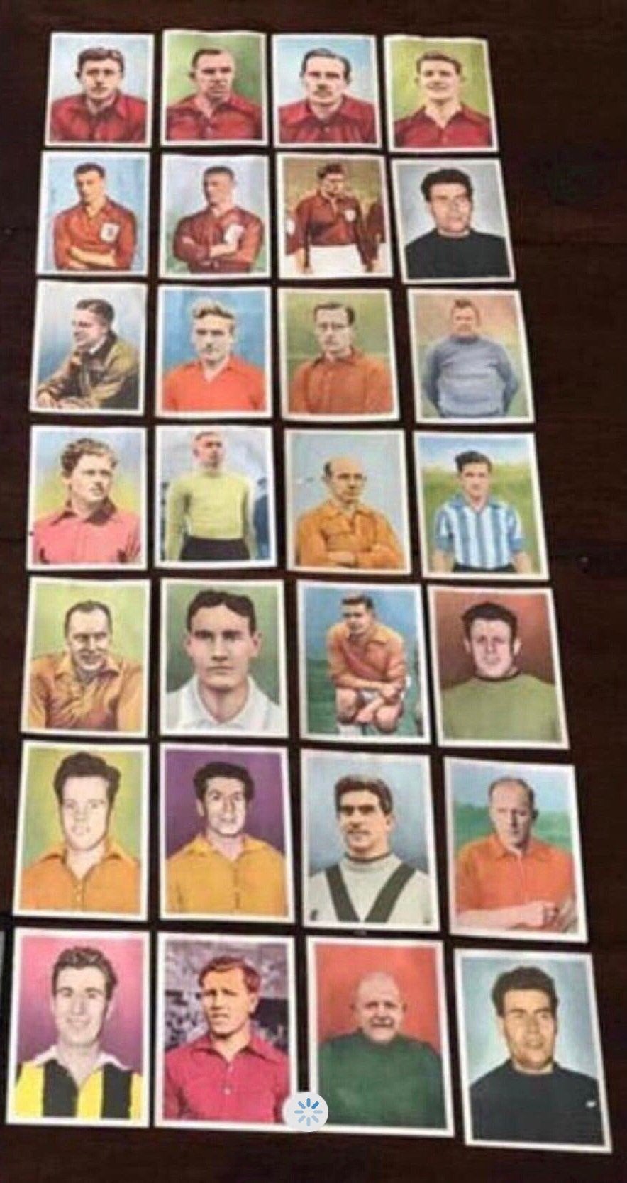 27 Oude Voetbalplaatjes, Ophalen of Verzenden, Zo goed als nieuw