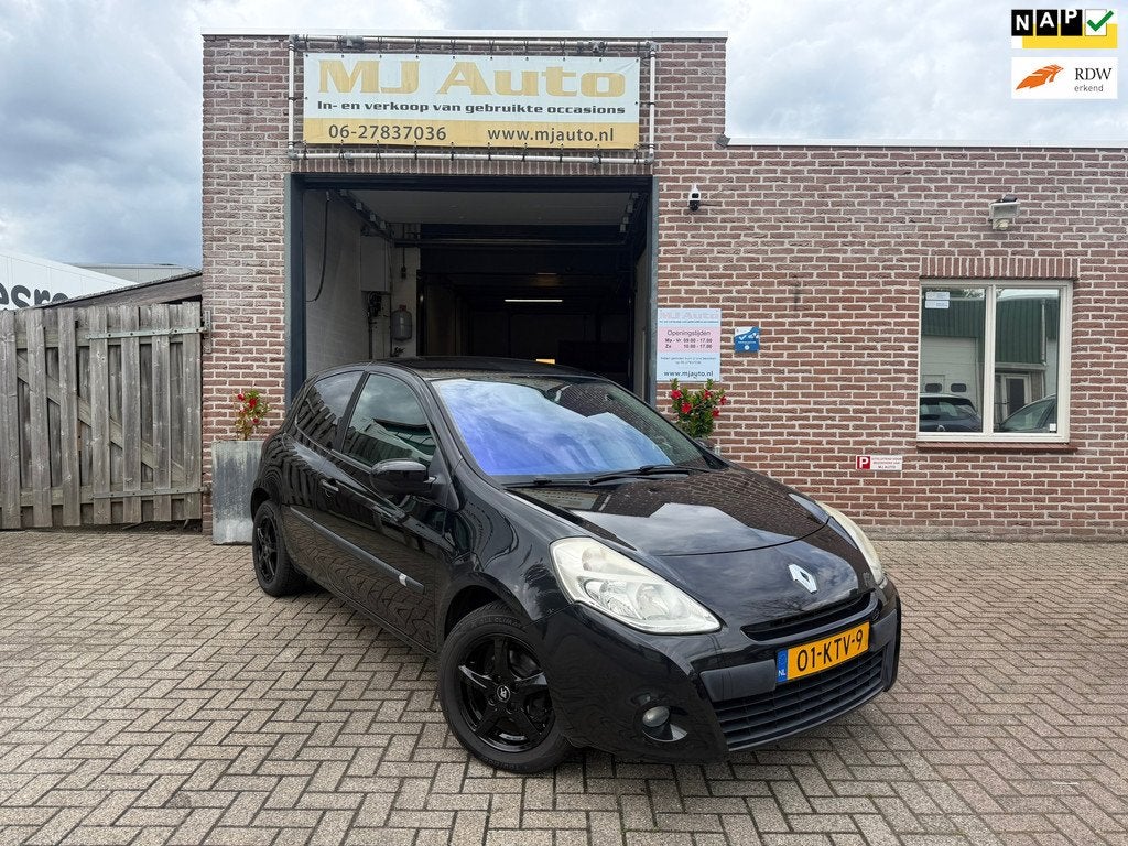 Renault Clio 1.2 TCe Sélection Business airco navigatie cru, Auto's, Renault, Voorwielaandrijving, Gebruikt, Metallic lak, 4 cilinders