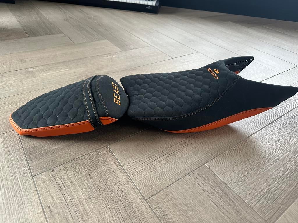KTM Superduke 1290 zadel gen 1, Motoren, Ophalen, Gebruikt