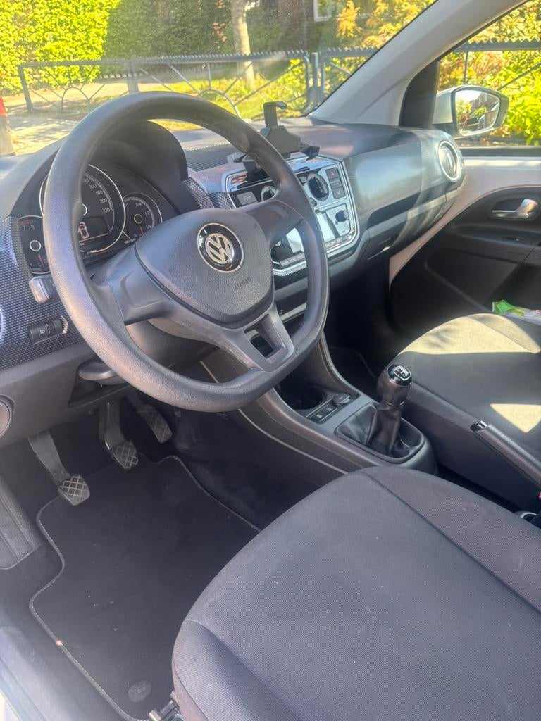 Volkswagen up! |  5-DRS | 2017 Wit | airco | bluetooth, Auto's, Voorwielaandrijving, Up!, 4 stoelen, Wit