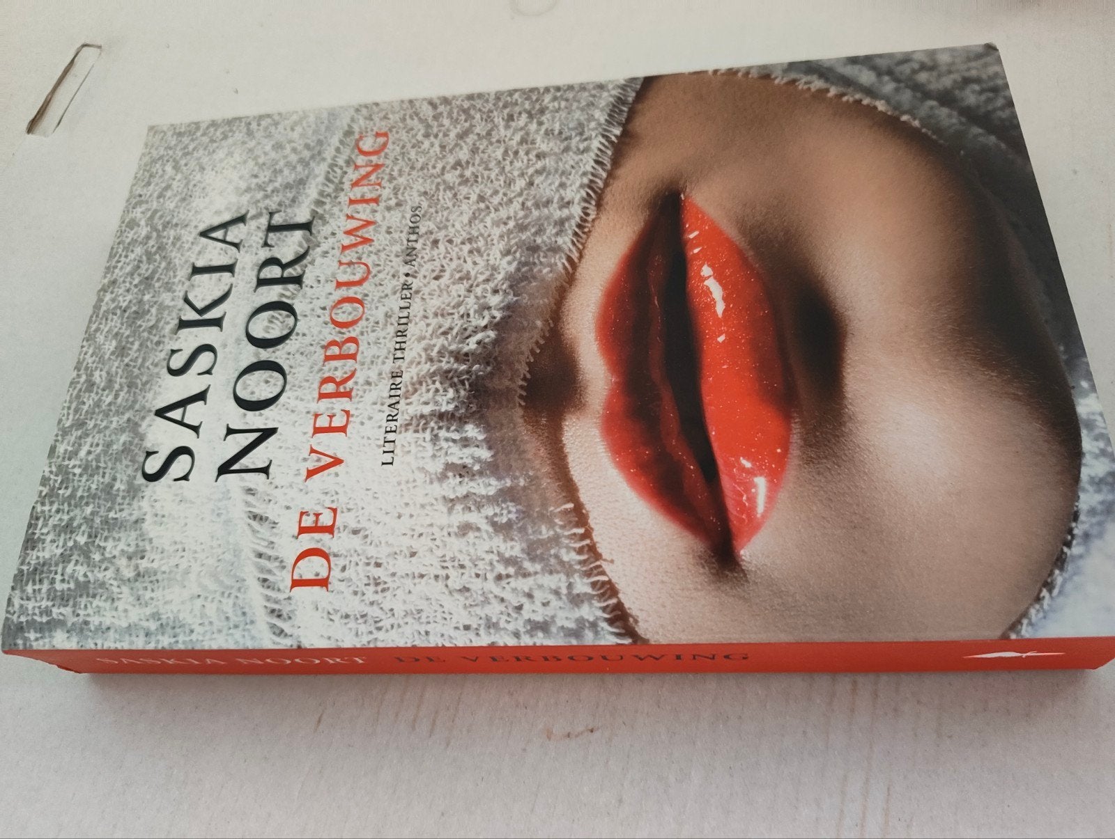 Saskia Noort - De Verbouwing (Literaire Thriller), Ophalen of Verzenden, Gelezen, Saskia Noort, Nederland