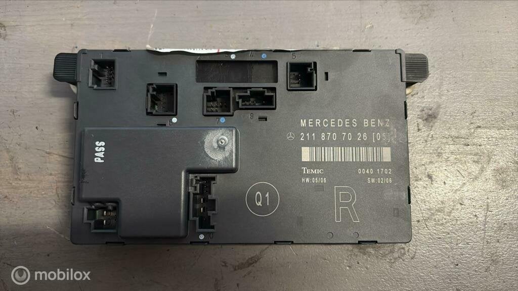 Comfortmodule Mercedes E-klasse W211 ('02-'09) 2118707026, Gebruikt, Mercedes-Benz, Ophalen of Verzenden, Mercedes-Benz