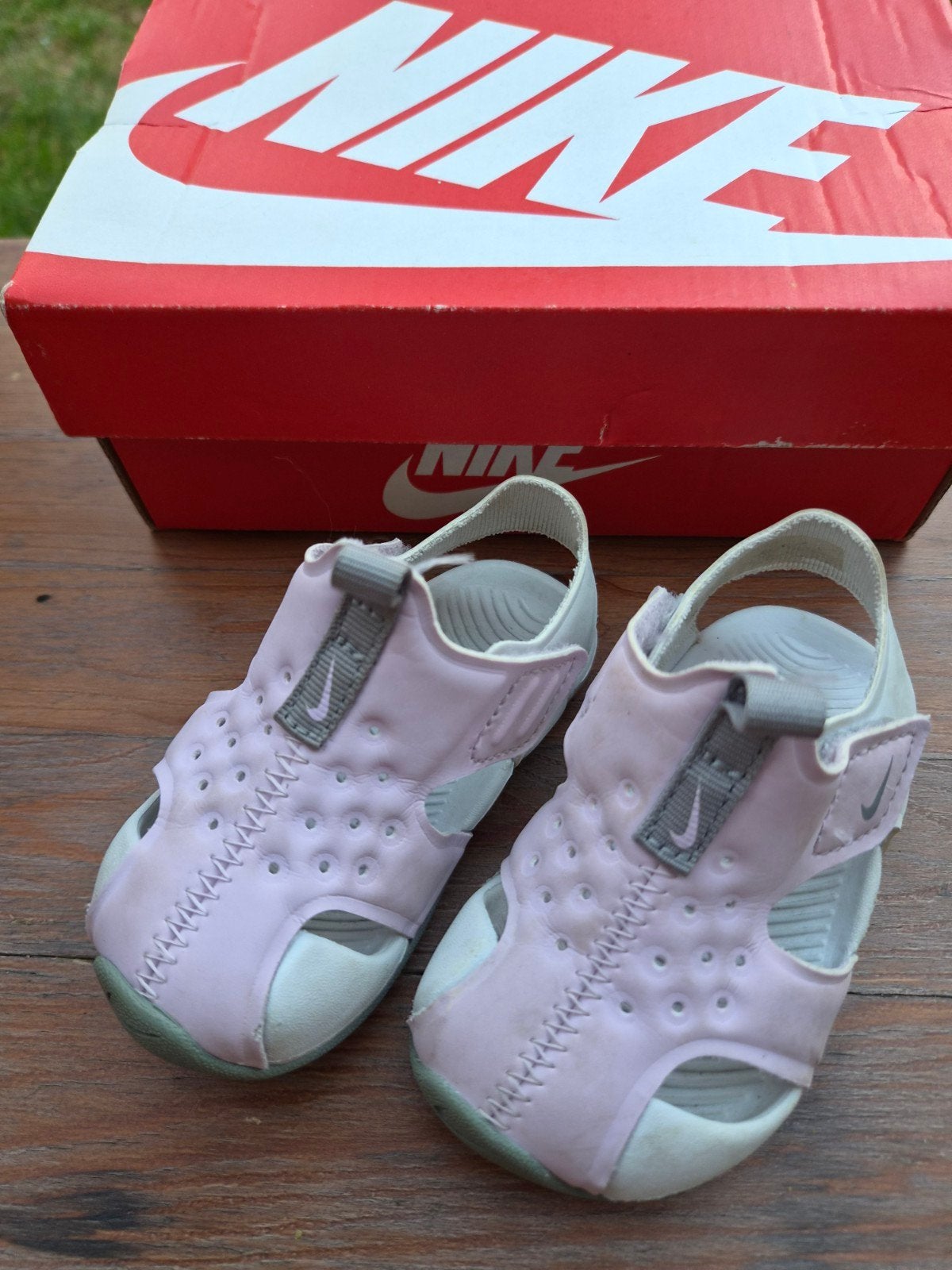 Nike kinder sandalen maat 19,5 roze wit grijs meisje, Meisje, Overige typen, Ophalen of Verzenden, Zo goed als nieuw