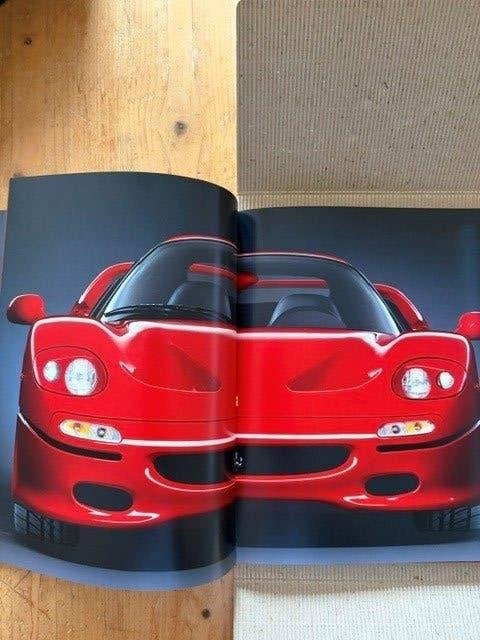 Ferrari F50 originele Presentation Book 1995 – 1002/95, Ophalen of Verzenden, Zo goed als nieuw