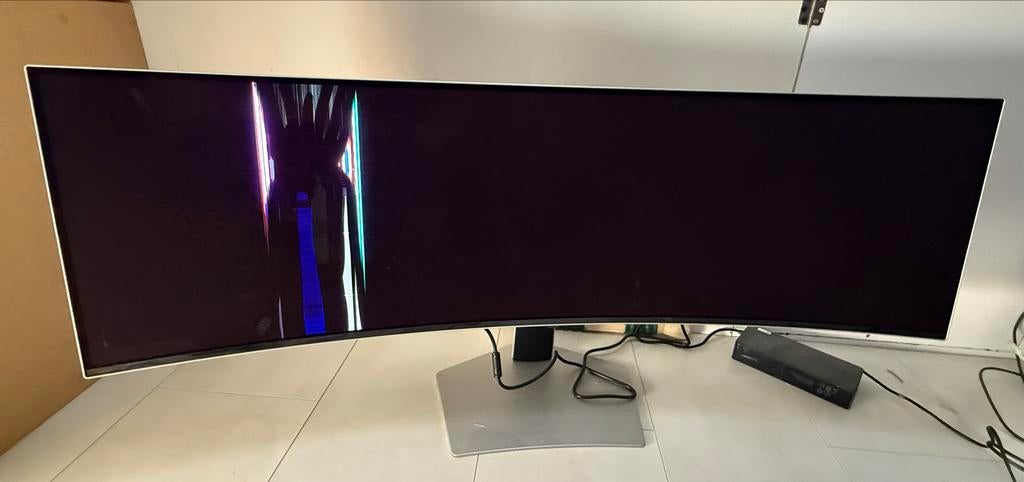 Samsung Odyssey G9 OLED 49” - Defect scherm, Computers en Software, 101 t/m 150 Hz, Curved, Minder dan 1 ms, Overige typen