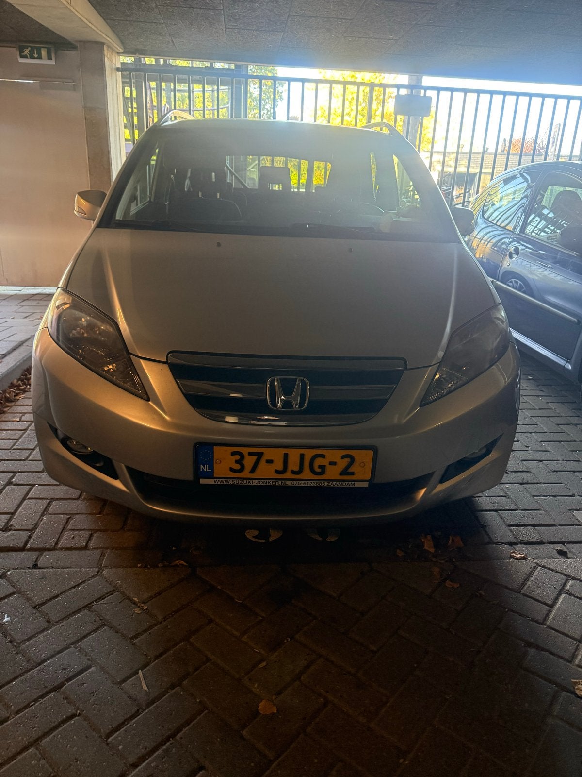 Honda FR-V 1.8 I AUT 2009 Grijs Automaat 189xxx km, Auto's, Stof, 4 cilinders, Origineel Nederlands, 75 €/maand