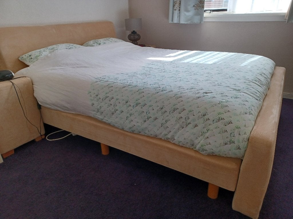 Boxspring 160  200 swiss sense, Huis en Inrichting, Slaapkamer | Boxsprings, Ophalen, Gebruikt, Beige, Tweepersoons