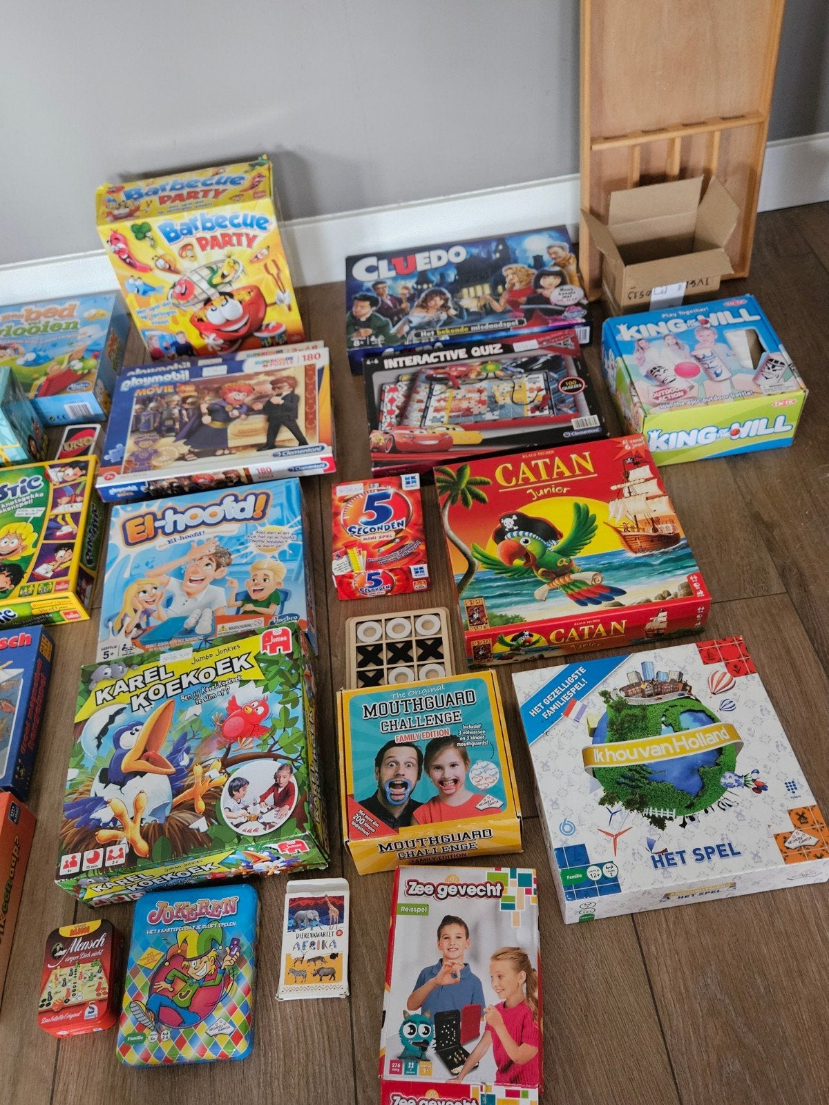 spelletjes speelgoed Uno catan cluedo zeeslag sjoelbak, Kinderen en Baby's, Speelgoed | Educatief en Creatief, Ophalen