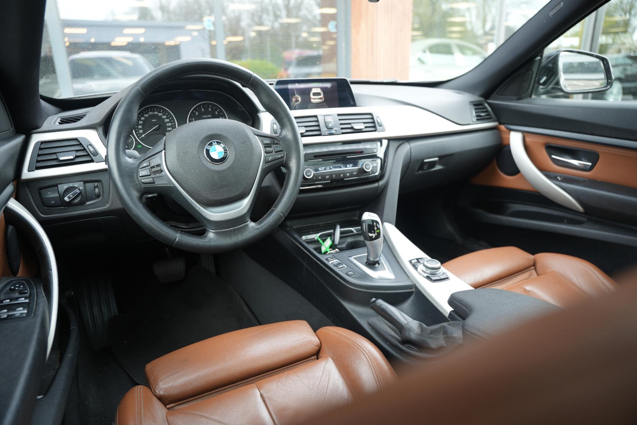 BMW 3-serie Gran Turismo 320i Centennial Executive Cruise co, Auto's, BMW, Automaat, 1998 cc, Gebruikt, Euro 6