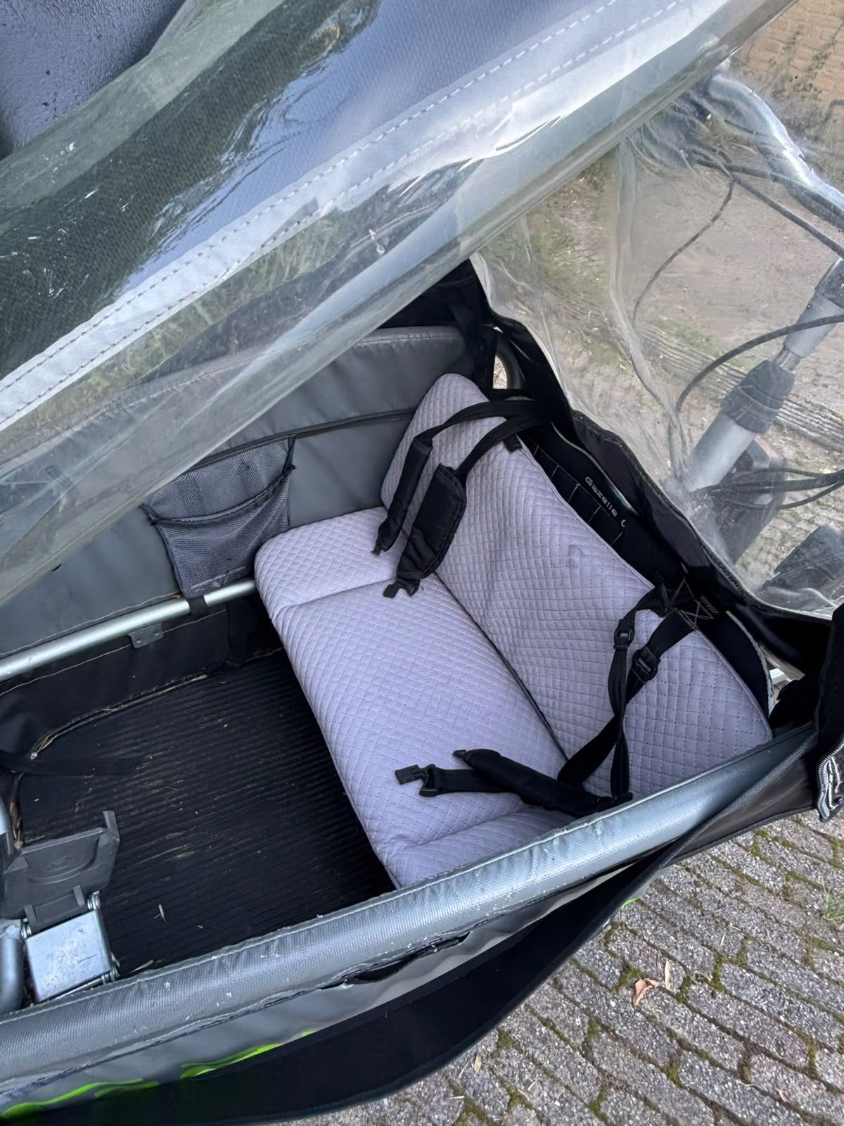 Foto 7 van Mooie elektrische bakfiets Gazelle Cabby !