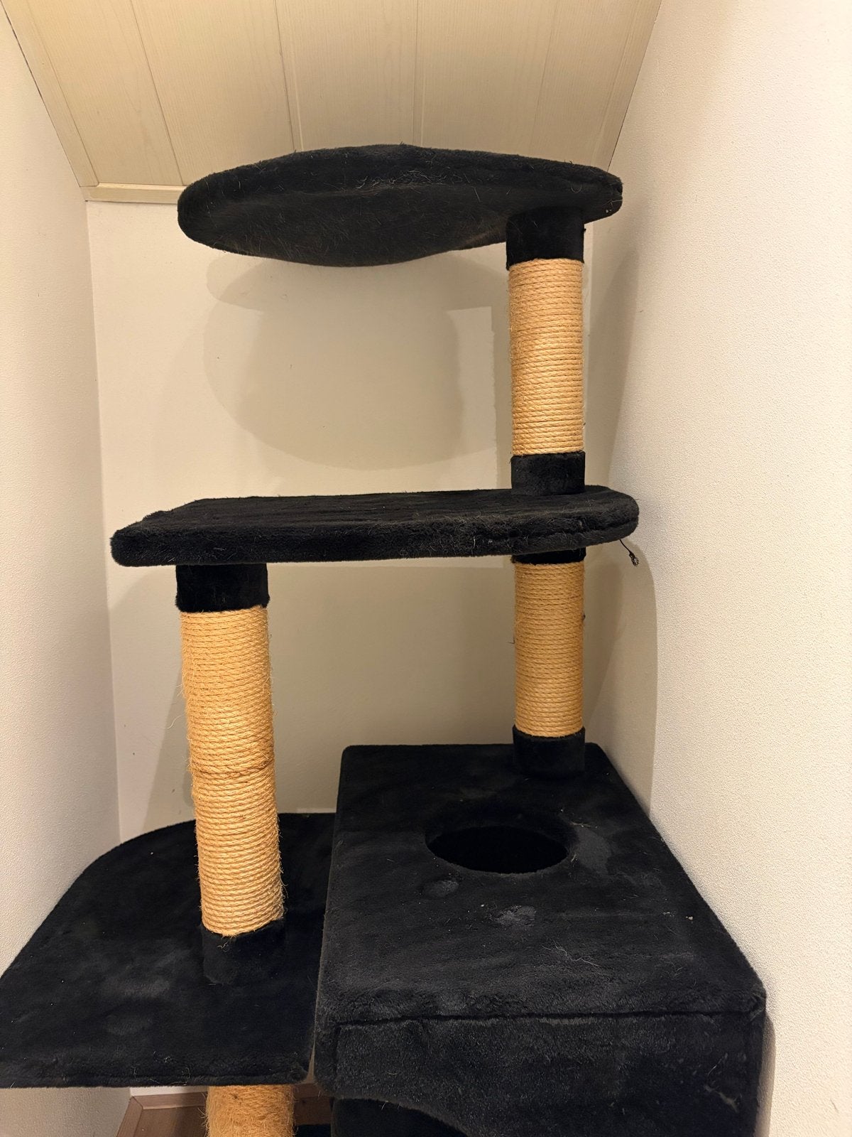 Luxe Katten krabpaal zwart 1.45 m, Ophalen, Zo goed als nieuw, Krabpaal