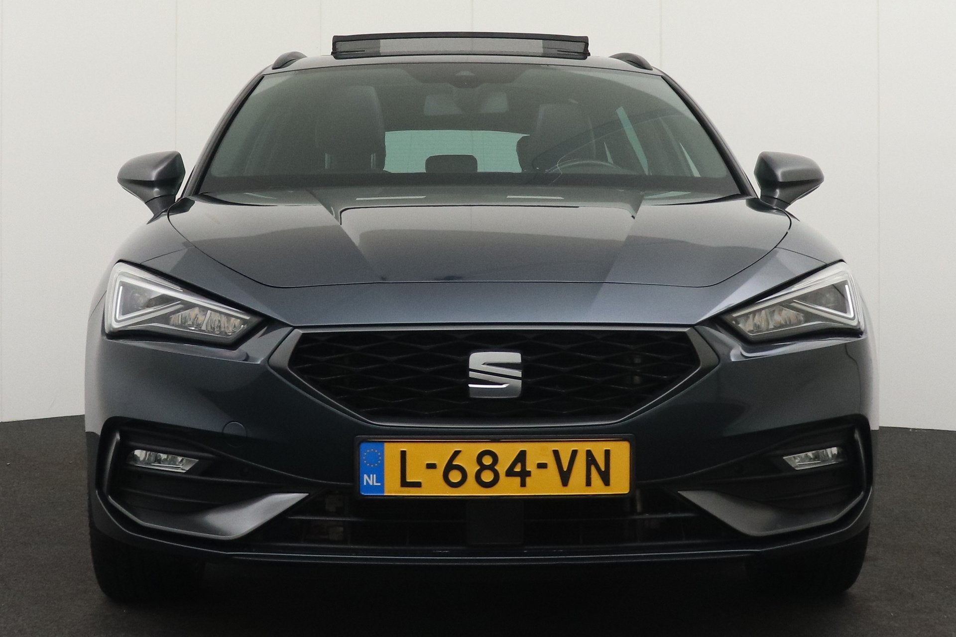 SEAT Leon Sportstourer 1.4 204 PK TSI PHEV FR Pano-dak 18'LM, Auto's, Dealer onderhouden, Gebruikt, 4 cilinders, Leon