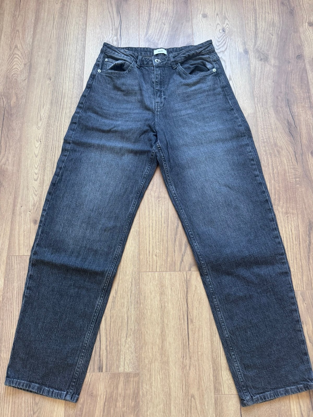 NIEUW Shoeby barrel Jeans / Maat 30, Kleding | Dames, Ophalen of Verzenden, Nieuw, Grijs, W30 - W32 (confectie 38/40)