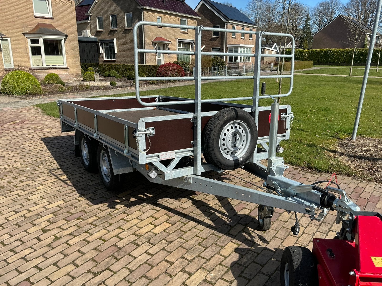 Plateauwagen aanhanger NIEUW MARGE, Ophalen