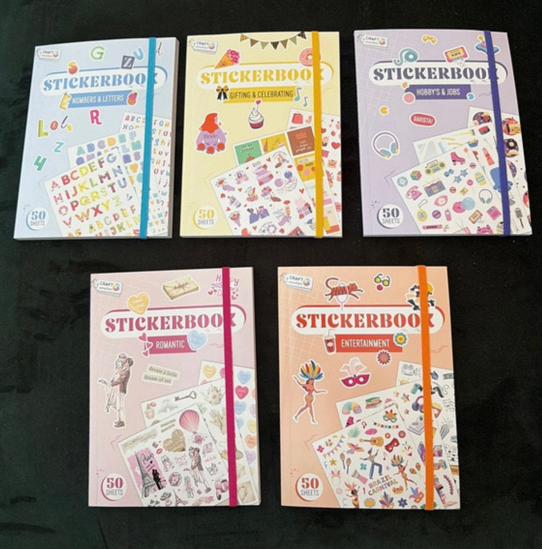 Stickerbook action nieuwe collectie, Ophalen of Verzenden, Zo goed als nieuw