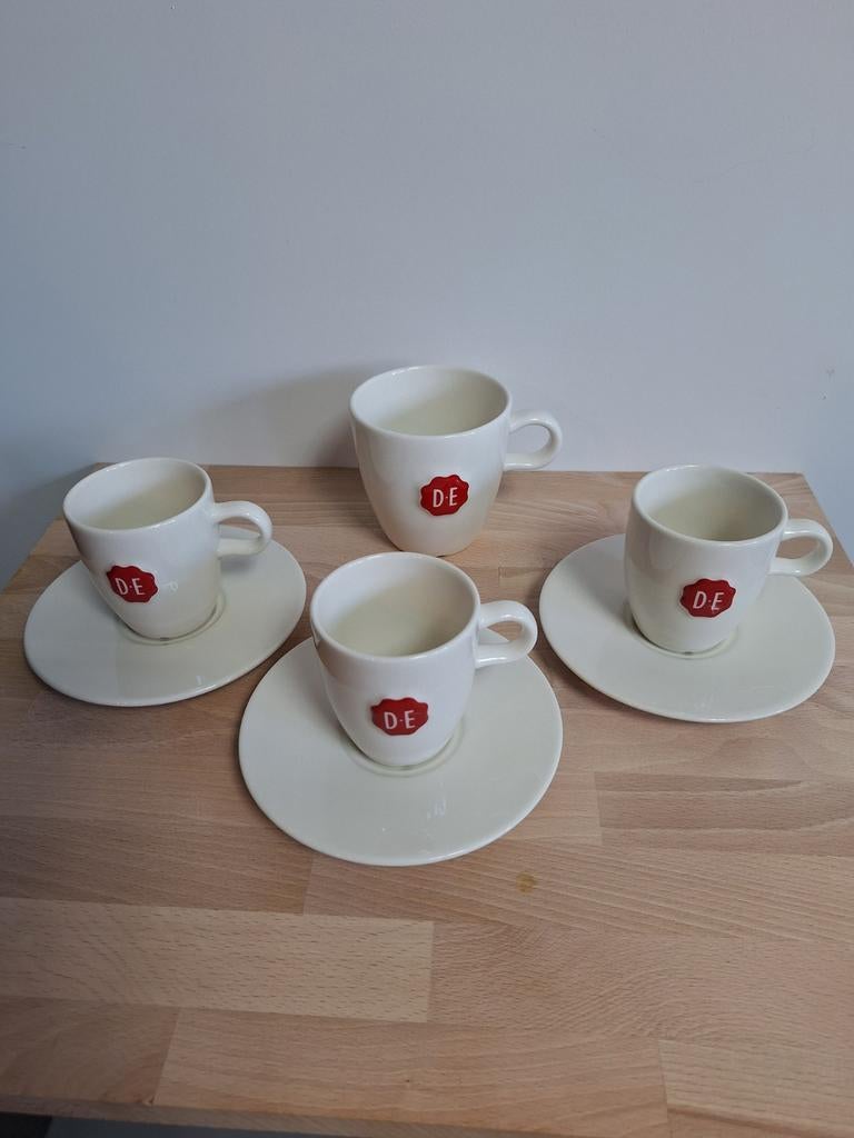 Douwe Egberts koffiekopjes, Huis en Inrichting, Keuken | Servies, Gebruikt, Ophalen of Verzenden, Overige stijlen, Kop(pen) en/of Schotel(s)