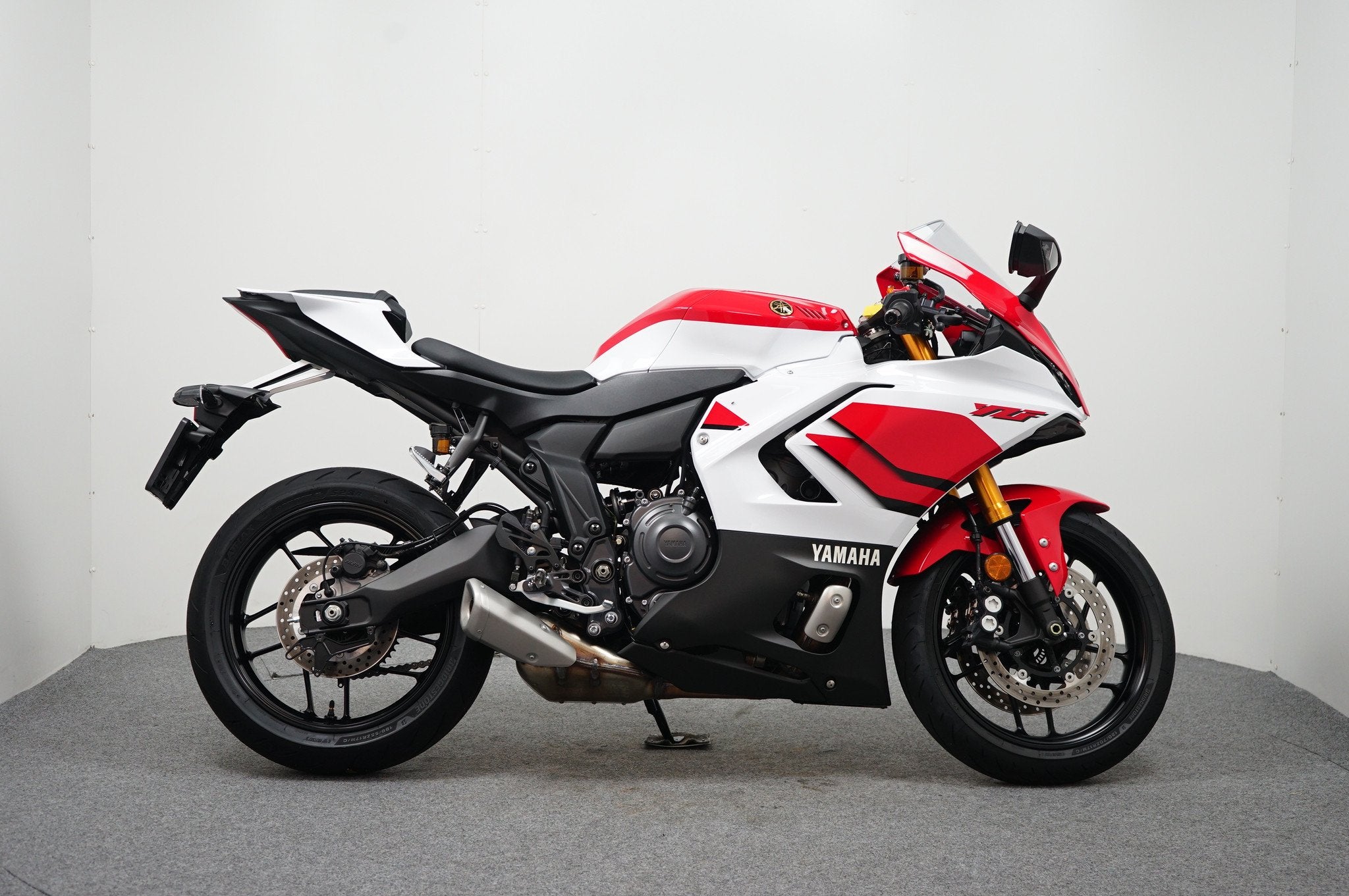 Yamaha YZF-R7 70TH ANNIVERSARY EDITION (bj 2026), Bedrijf, Traction Control, Super Sport, Meer dan 35 kW