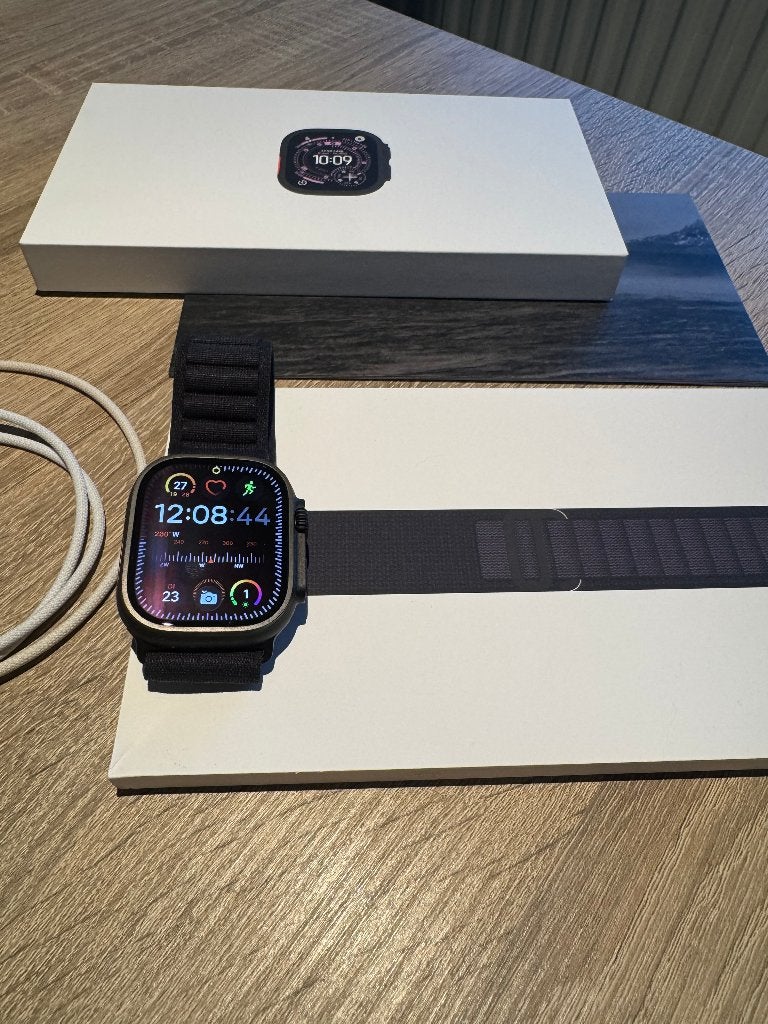 Apple Watch Ultra 3 (Incl. Bon) Amper gedragen / Schadevrij!, Ophalen, Apple Watch ⌚️, Zwart, IOS