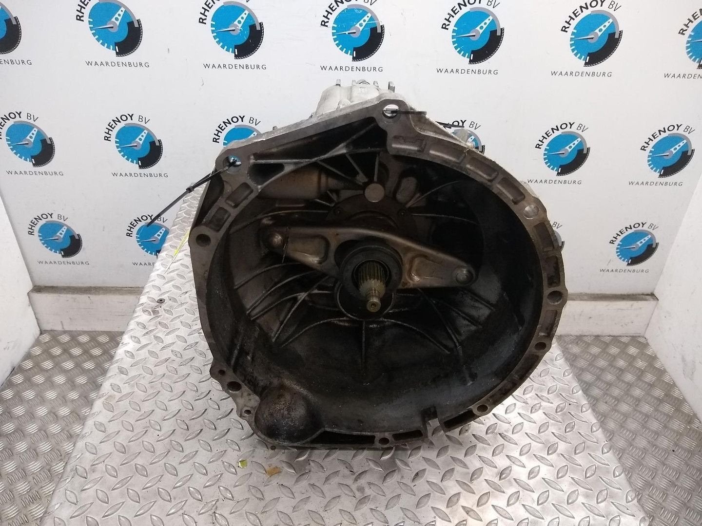 BMW 3 SERIES 320d TRANSMISSIE / VERSNELLINGSBAK 2008, Ophalen of Verzenden, Gebruikt, Stiba lid