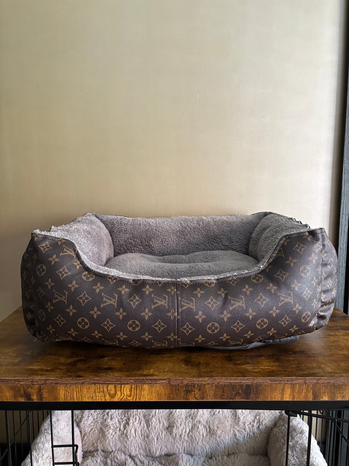 Louis Vuitton hondenmand, Ophalen, Zo goed als nieuw