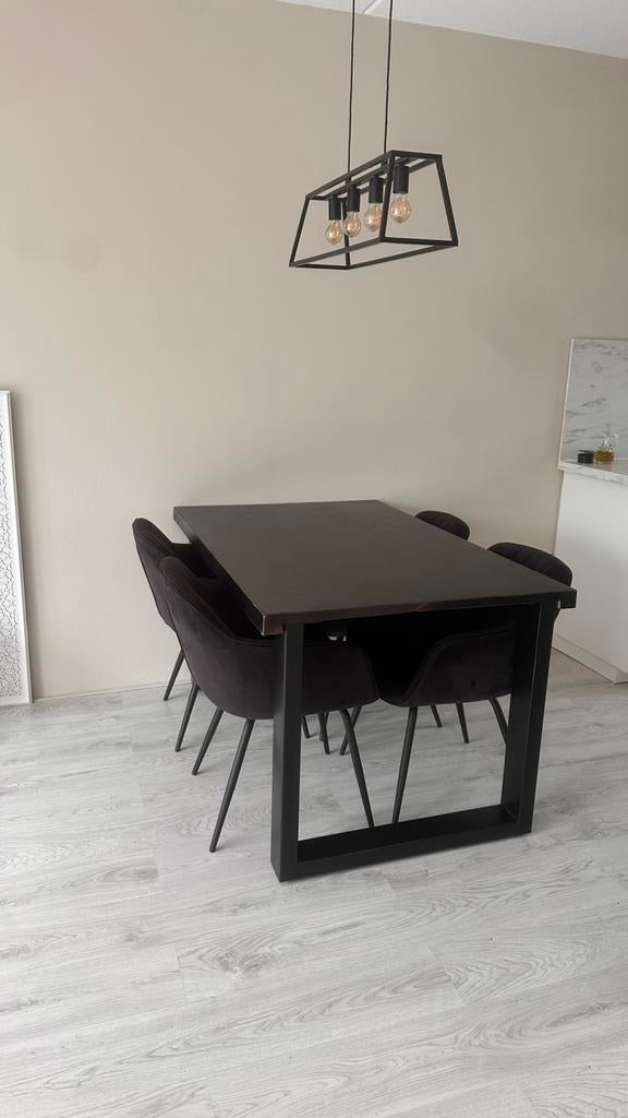 Mango houten tafel met stoelen, Huis en Inrichting, Tafels | Eettafels, Ophalen, Gebruikt, 50 tot 100 cm, 150 tot 200 cm
