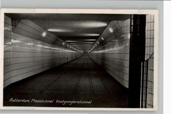 Rotterdam Maastunnel Voetgangerstunnel st1953 utg TAKKEN3888