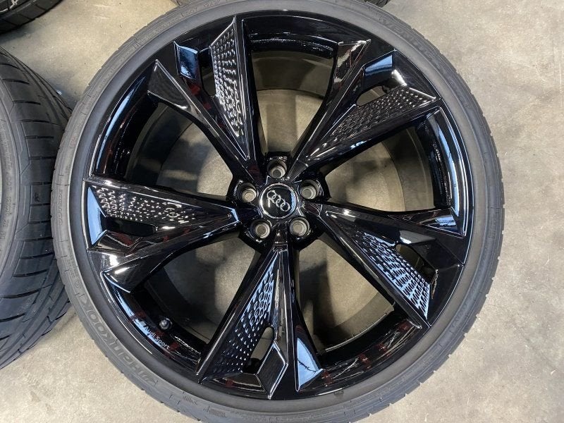 zwarte 22 inch originele velgen + zomerbanden Audi RS6 RS7, Gebruikt, -, -, Banden en Velgen