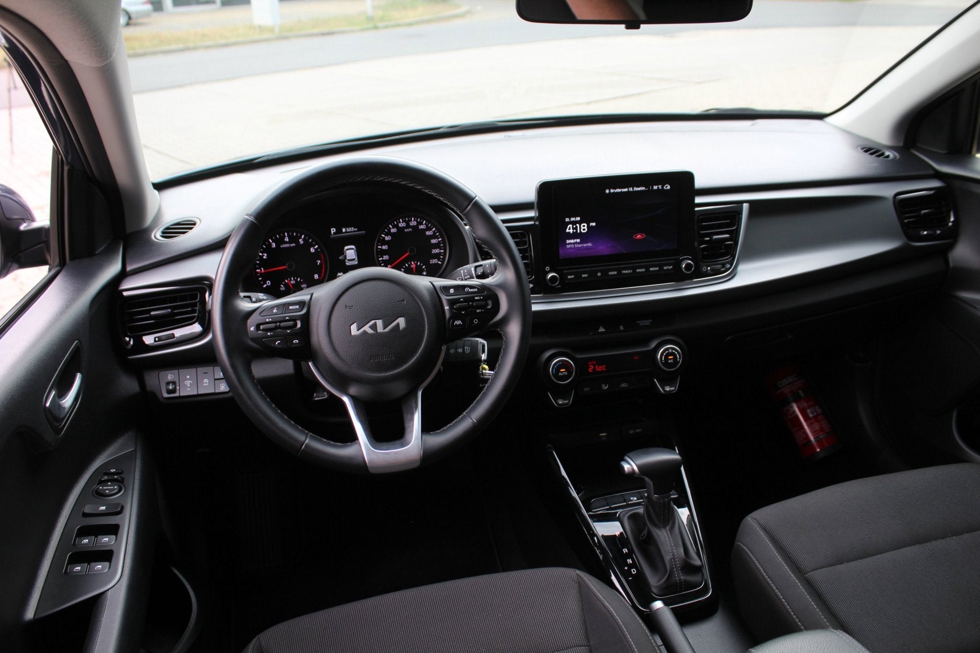 Kia RIO 1.0 T-GDi MHEV DynamicPlusLine | Automaat | Camera |, Auto's, Dealer onderhouden, Gebruikt, Blauw, Bedrijf