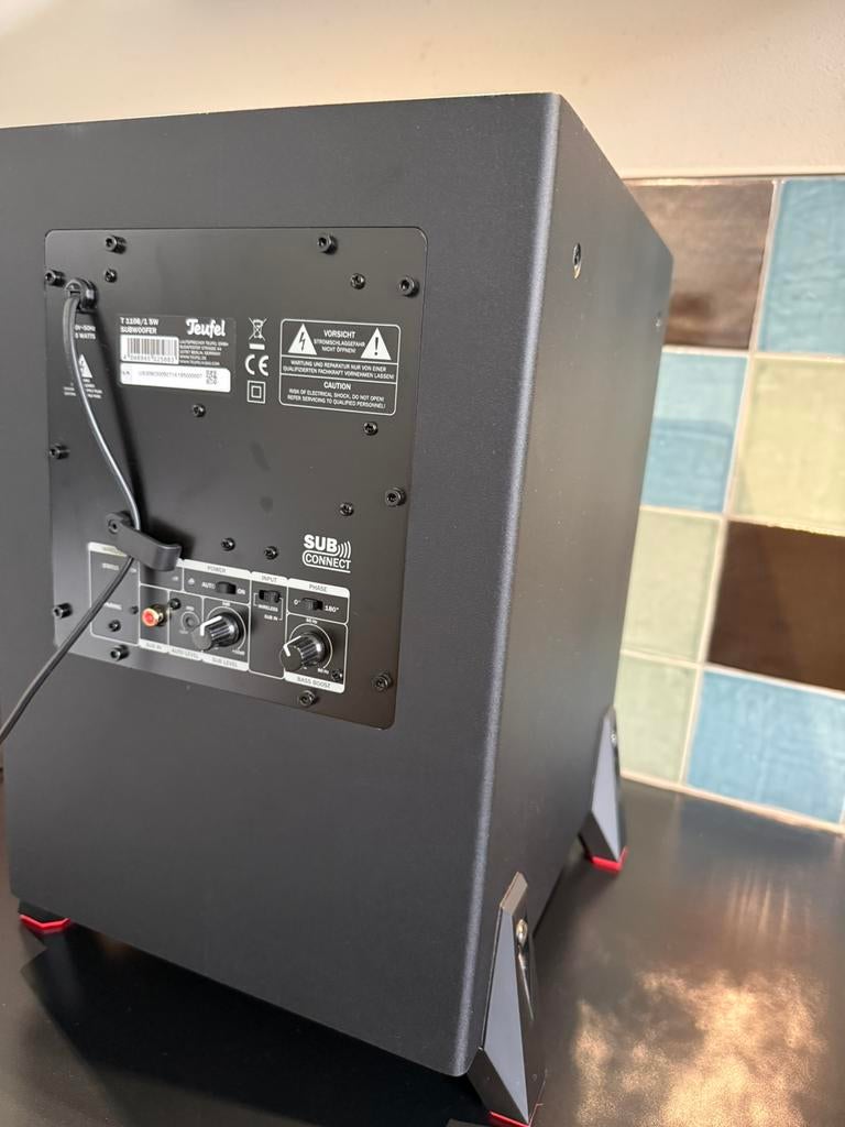 Teufel T8 Subwoofer, Audio, Tv en Foto, Luidsprekers, Zo goed als nieuw, Subwoofer, 120 watt of meer, Overige merken, Ophalen of Verzenden
