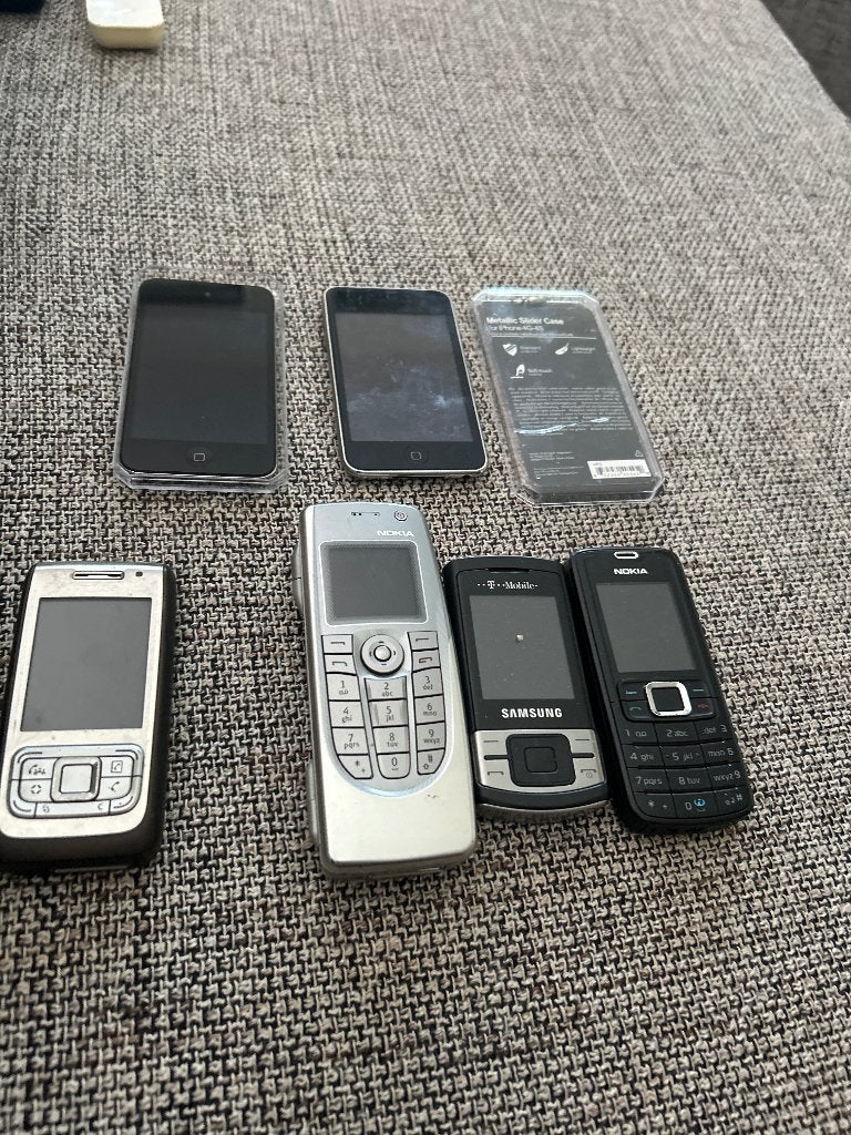 Oude mobiele telefoons, Ophalen, Overige modellen, Geen camera, Met simlock