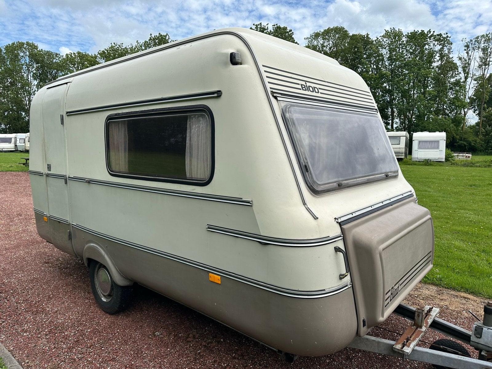 Unieke Biod 350 TL polyester caravan., Rondzit, Koelkast, Tot en met 2, Bedrijf