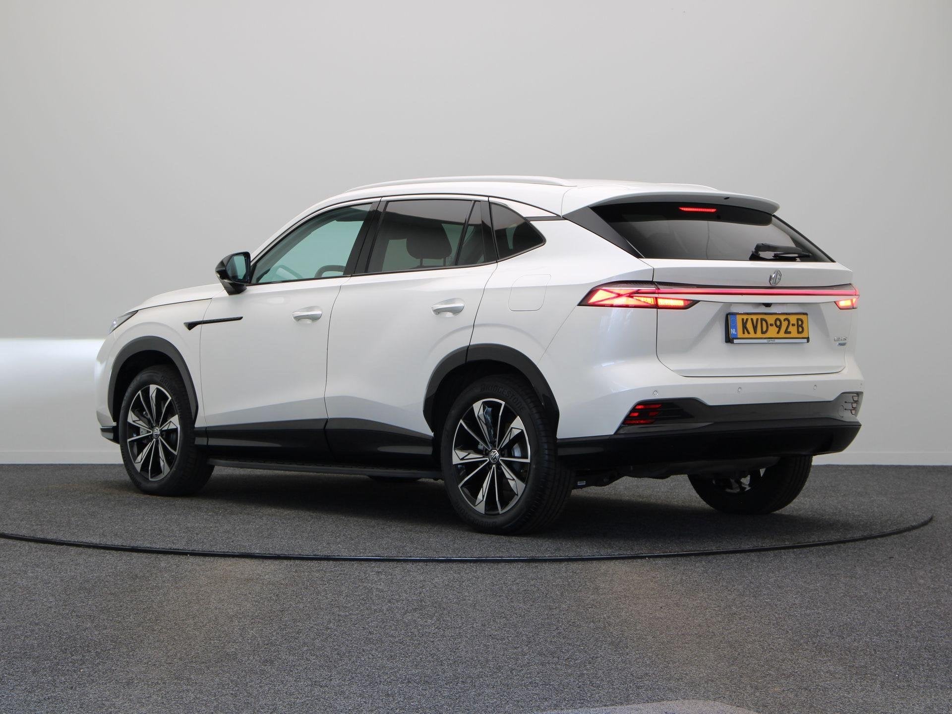MG MG HS PHEV 1.5 Luxury | Elektrische Verstelbare Stoelen |, Auto's, Stof, 4 cilinders, Plug-in hybride, Hybride Elektrisch/Benzine