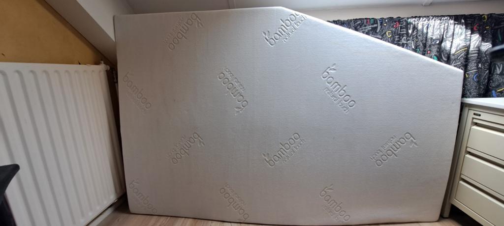 Frans matras + topper  maat.  200 bij 130 dik 18 cm., Ophalen, Zo goed als nieuw