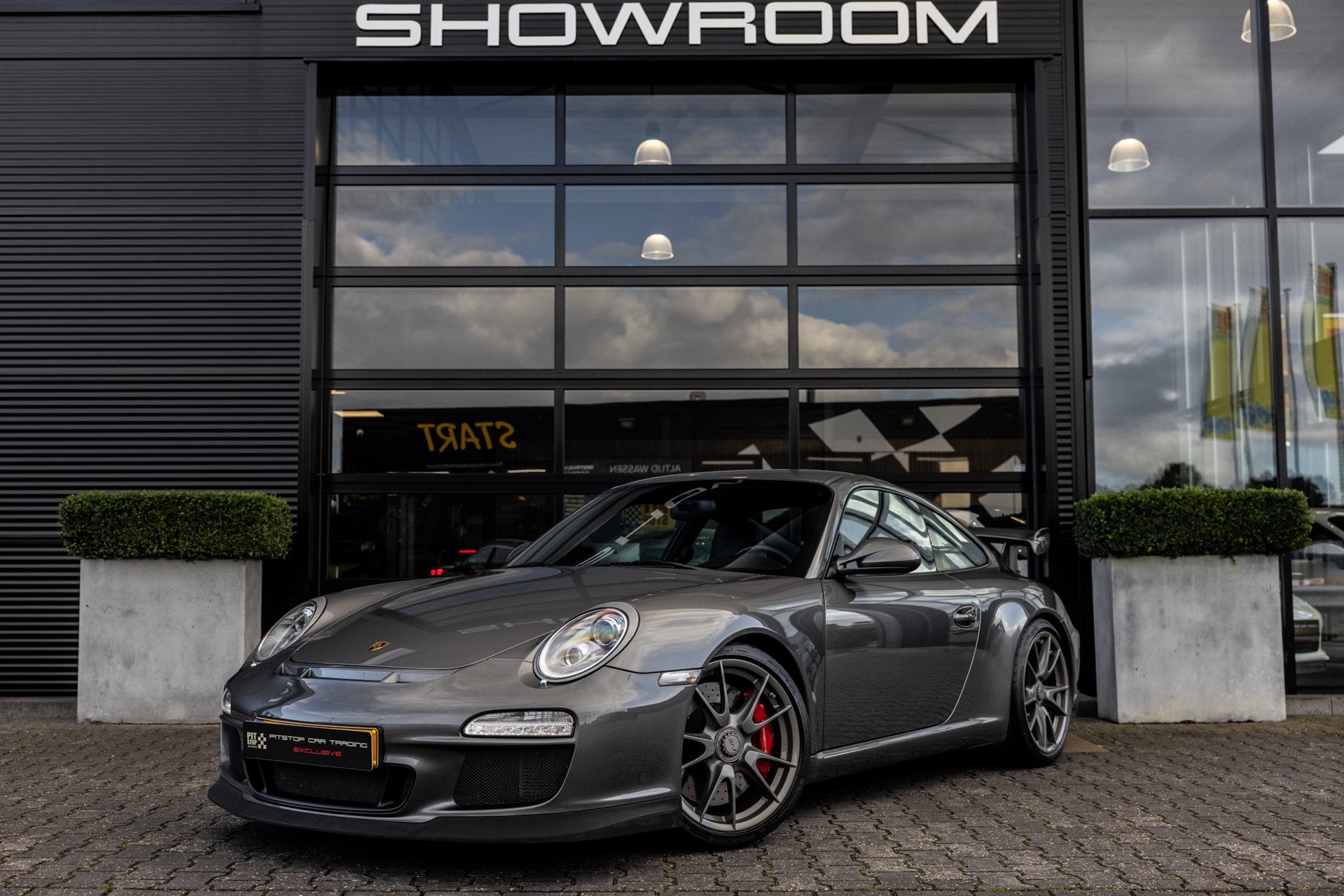 Porsche 911 997.2, 3.8 GT3, 435 PK, First Paint, Meteor Grey, Auto's, Gebruikt, 4 stoelen, Bedrijf, Handgeschakeld