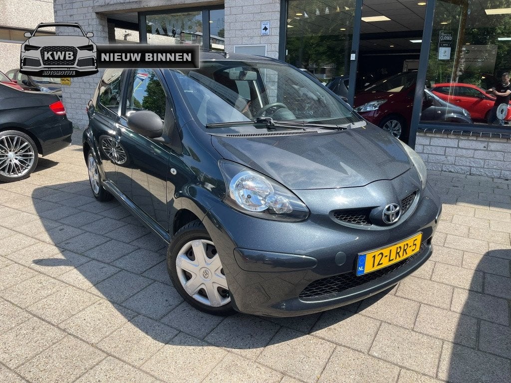 Toyota Aygo 1.0-12V 5Drs Airco Nieuwe apk Beurt (bj 2010), Auto's, Gebruikt, 4 stoelen, 68 pk, Origineel Nederlands