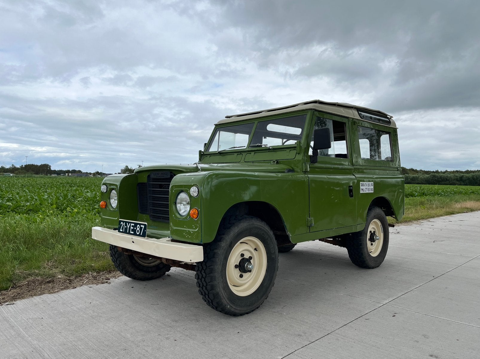Land Rover Series 3 Santana 88 1974 diesel groen, Auto's, 2286 cc, 4 cilinders, Vierwielaandrijving, Particulier