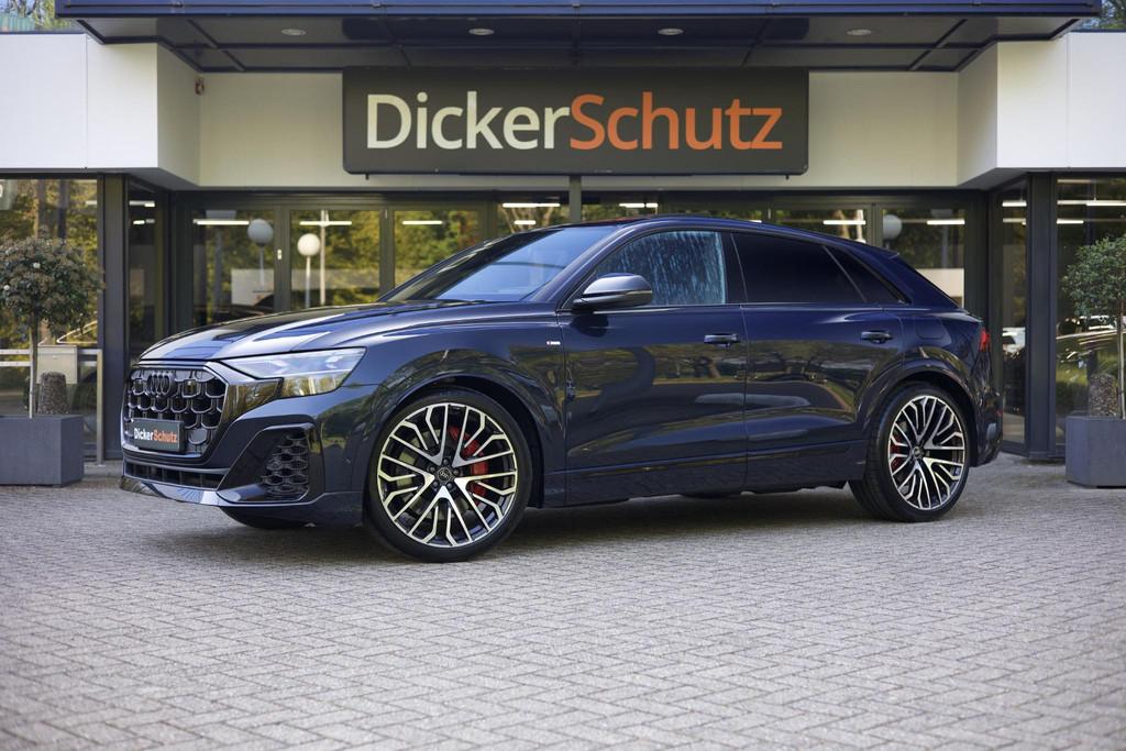 Audi Q8 60 TFSIe Competition Vierwielb. | Pano | Trekhaak |, Auto's, Audi, Automaat, 2995 cc, 26 kWh, 489 pk