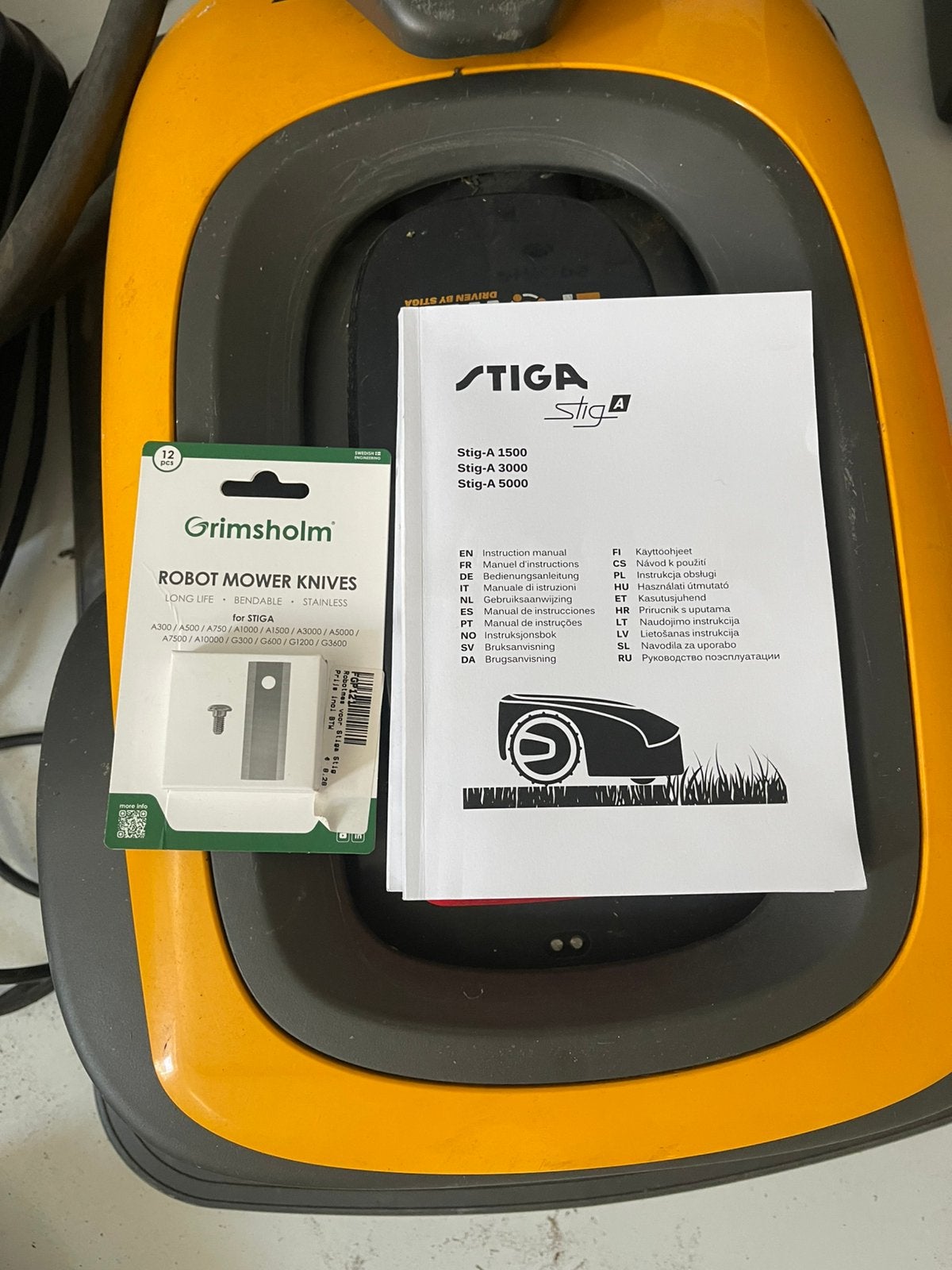 Robot maaier Stiga, Ophalen of Verzenden, Zo goed als nieuw