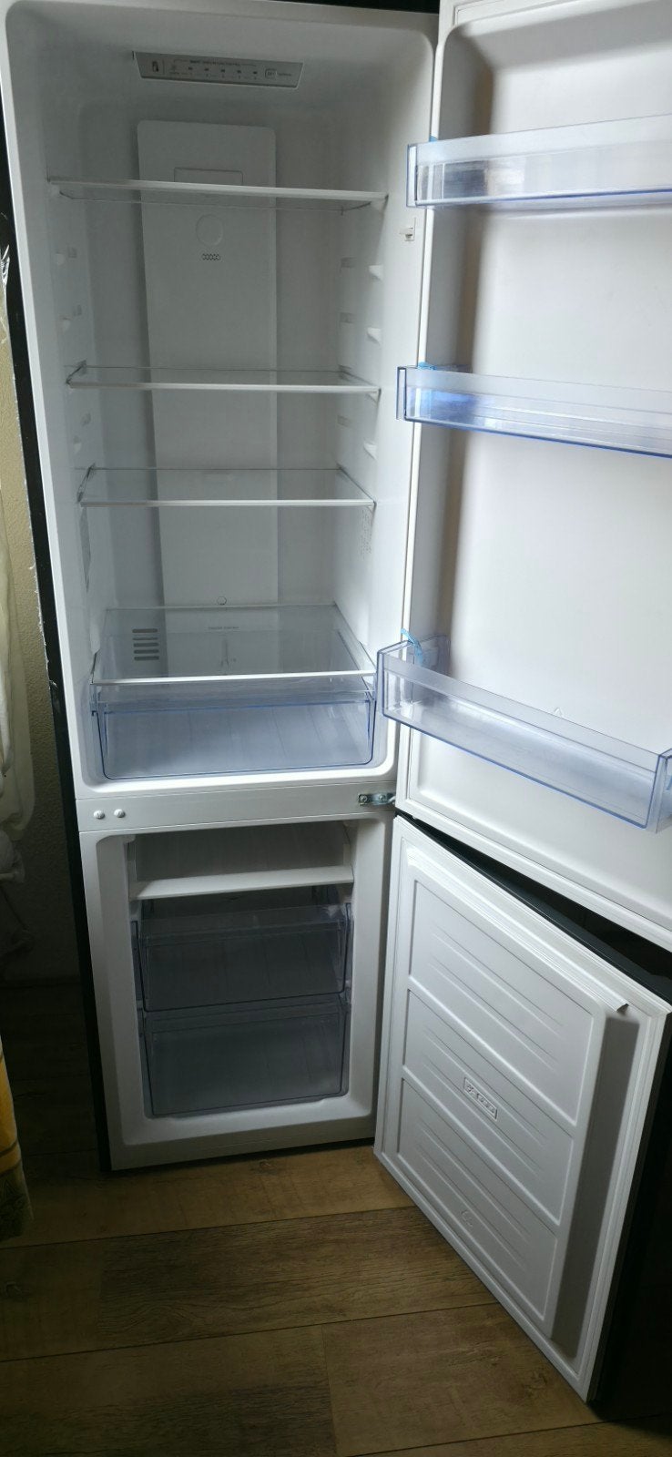 Frizec Koelkast met vriezer - Zwart, 150 tot 200 liter, Met aparte vriezer, Nieuw, Ophalen of Verzenden