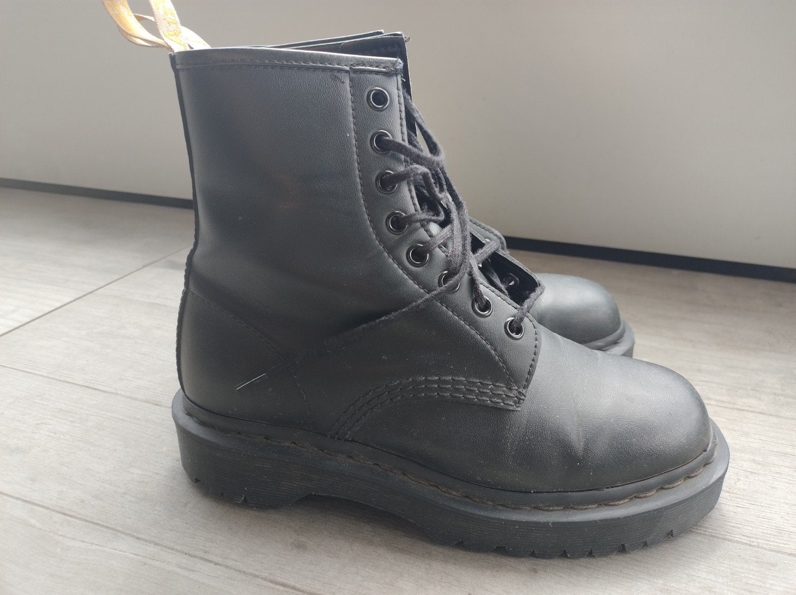Dr. Martens mono vegan, Zwart, Lage of Enkellaarzen, Ophalen of Verzenden, Dr. Martens