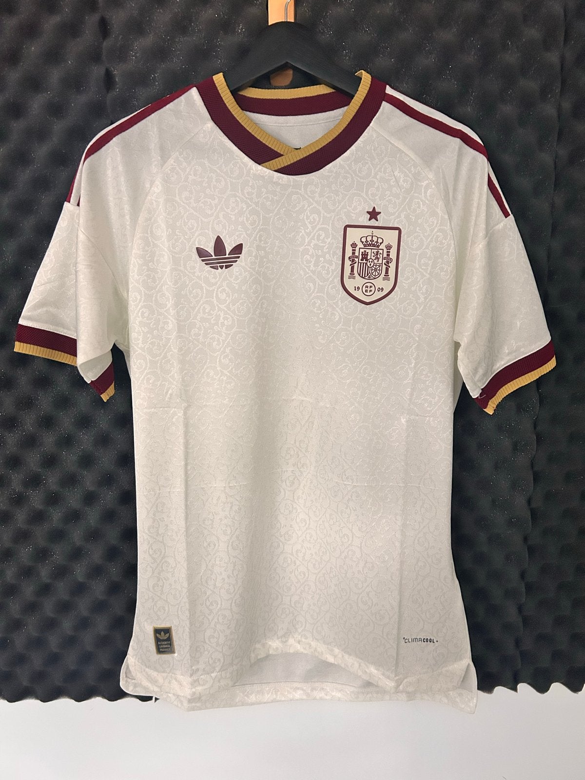 Adidas Spanje Voetbalshirt - Maat M, Maat 48/50 (M), Wit, Ophalen of Verzenden, Zo goed als nieuw