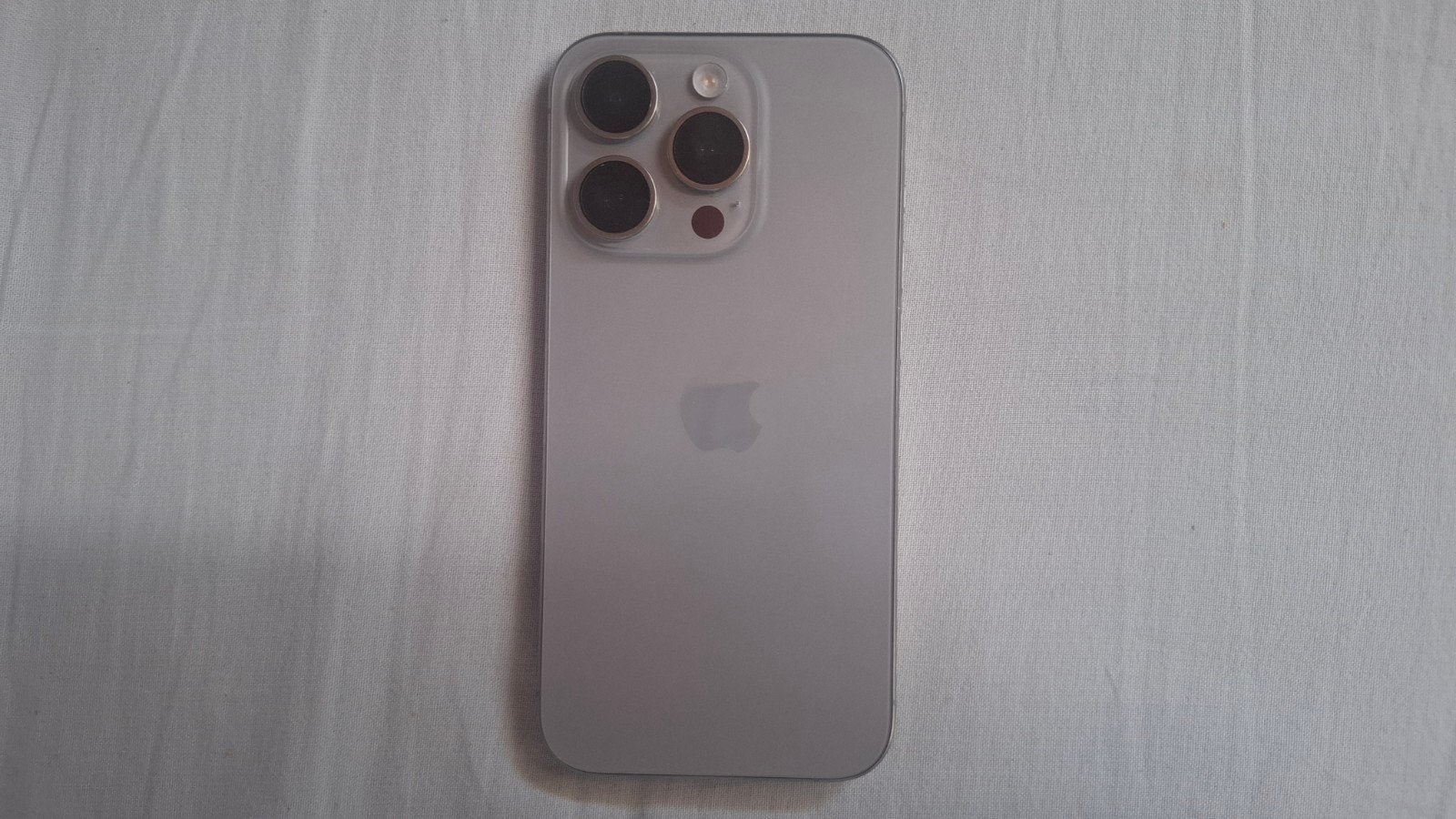 iPhone 15 Pro 128GB + doos + oplader + hoesje, Telecommunicatie, Mobiele telefoons | Apple iPhone, Ophalen, 128 GB, Zo goed als nieuw