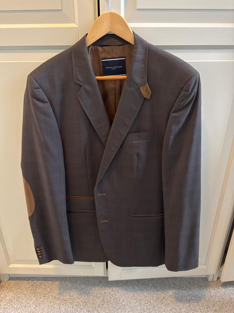 Tommy Hilfiger colbert met elleboogstukken, Kleding | Heren, Ophalen of Verzenden, Zo goed als nieuw, Maat 48/50 (M), Grijs