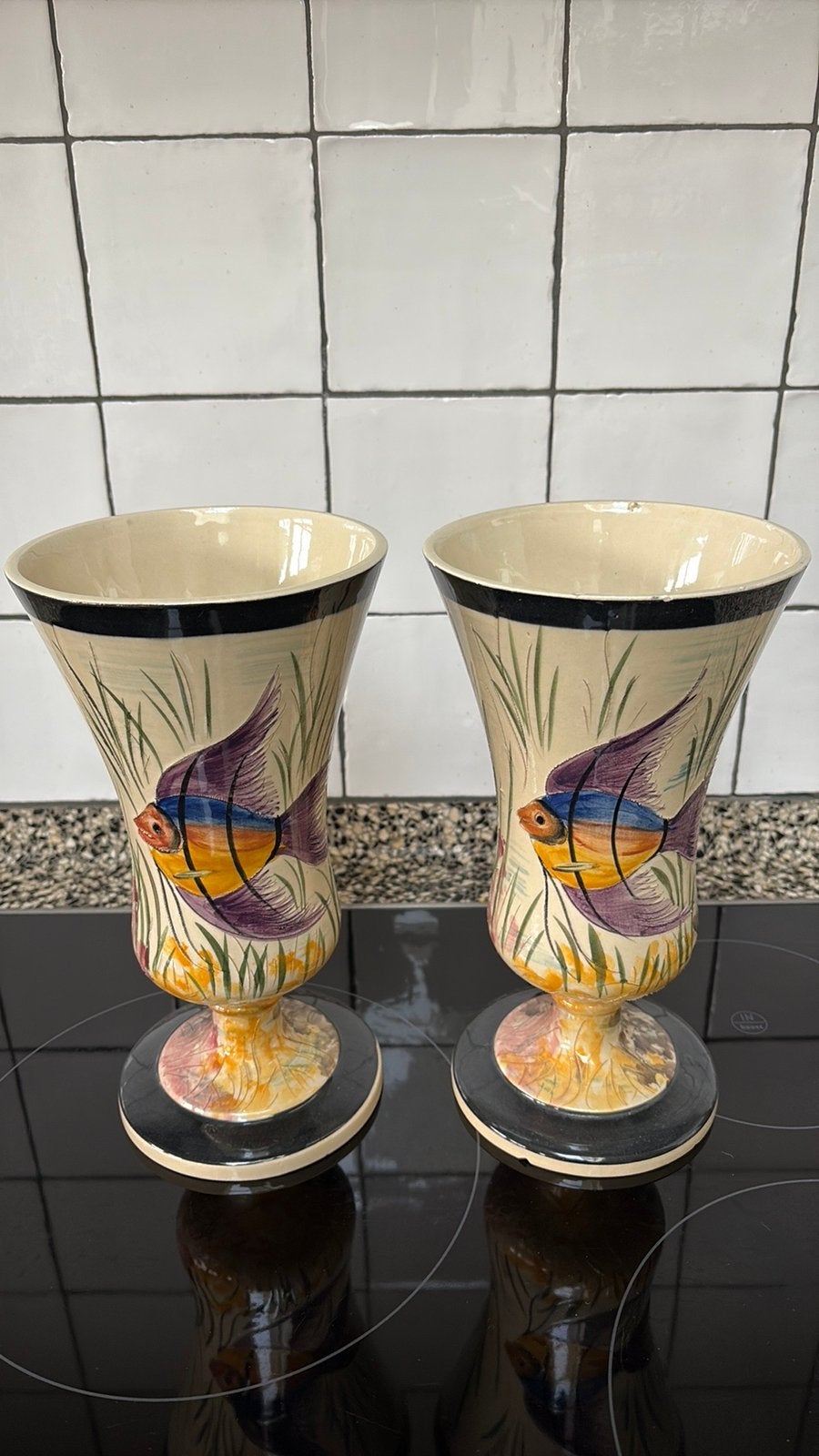 VAZEN HOOGTE 27 cm diameter 14 cm., Ophalen of Verzenden