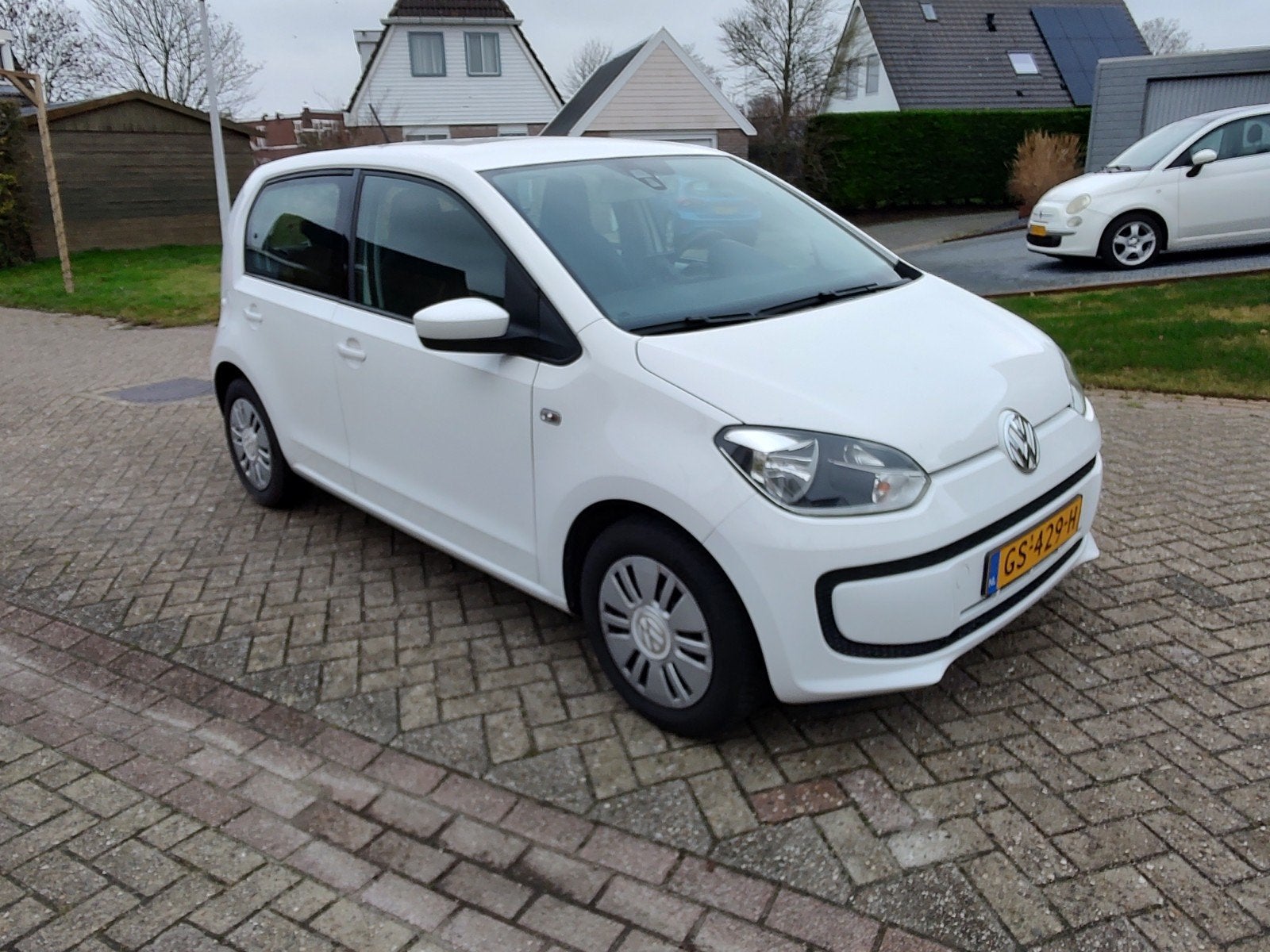 Volkswagen up! 1.0 44KW/60PK 5-DRS 2015 Wit, Auto's, Voorwielaandrijving, Up!, 840 kg, 4 stoelen