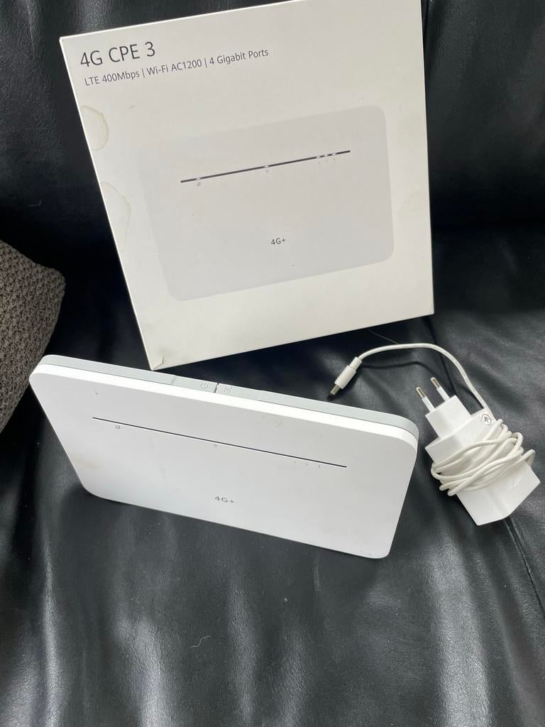 Mifi Router 4G CPE 3 - Mobiele Wifi AC1200, Computers en Software, Ophalen of Verzenden, Zo goed als nieuw, Router met modem