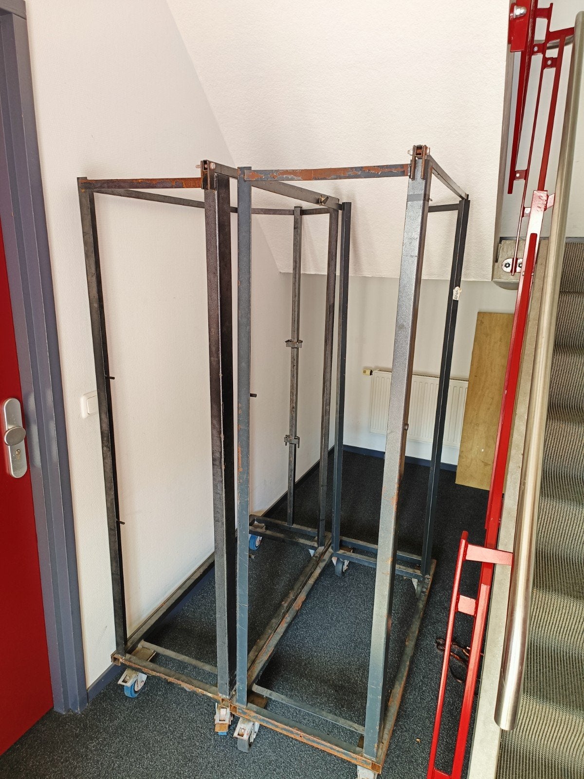 Gratis Oud ijzer, Doe-het-zelf en Verbouw, Kozijnen en Schuifpuien, Ophalen, Gebruikt, Hout, Raamkozijn