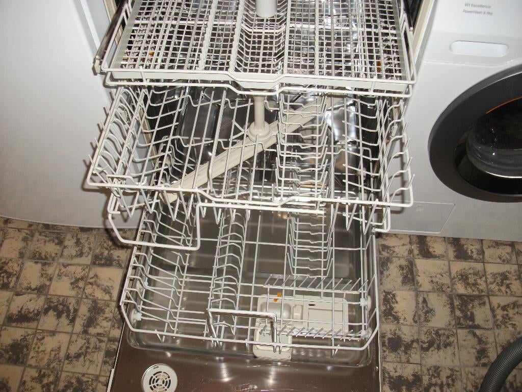 Vaat wasser Miele G 665 SC Turbothermic plus, Witgoed en Apparatuur, Ophalen, Gebruikt, Tussenbouw, Voorspoelprogramma